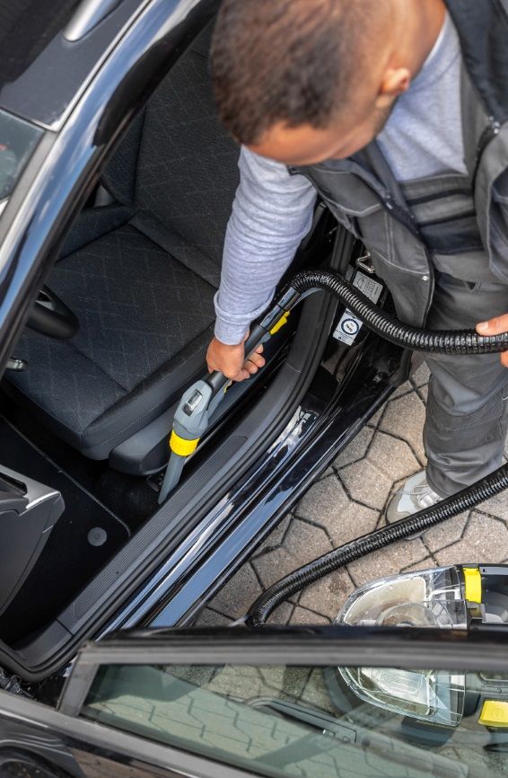 Karcher Puzzi 8/1 Koltuk Yıkama Makinesi