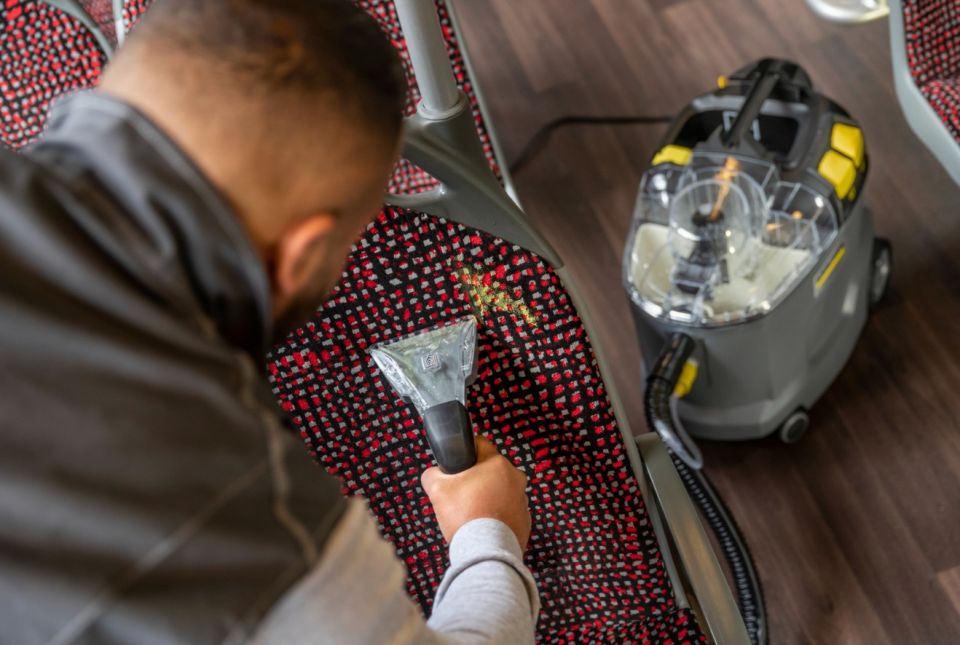 Karcher Puzzi 8/1 Koltuk Yıkama Makinesi