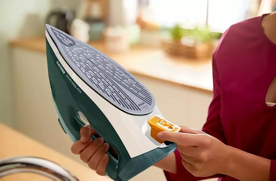 Philips Azur 7000 Serisi DST7031/70 2800 W Buharlı Ütü