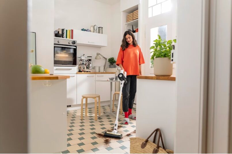 Karcher KVA 2 Şarjlı Dikey Süpürge