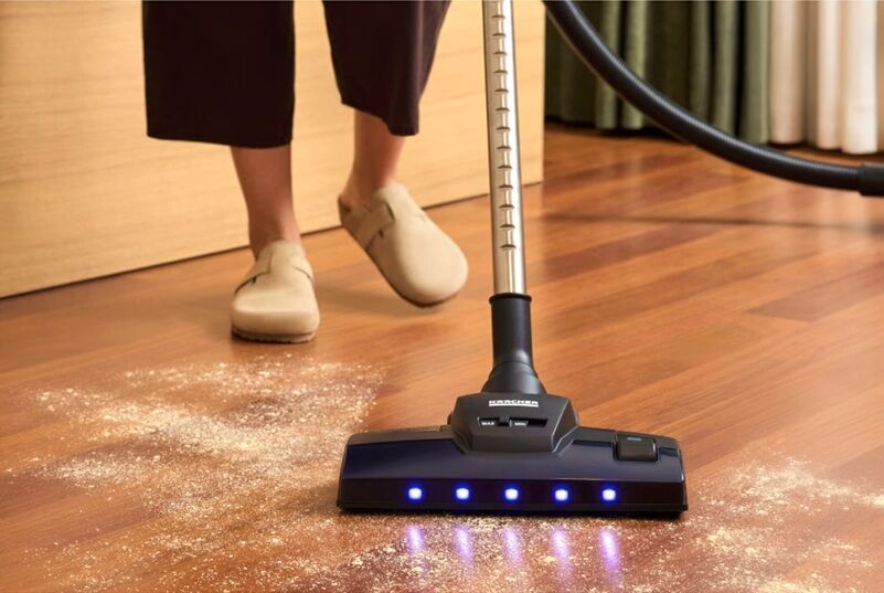 Karcher VCC 6 Cyclonex Dualcontrol BW 800 W Toz Torbasız Elektrikli Süpürge